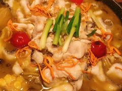 经典老坛酸菜鱼中份-山城外·非遗酸菜鱼(蜀都万达店)