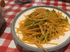 -老郑家东北春饼(龙悦居店)