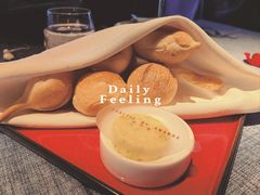 -弦月窗LUNETTE BY AMANDA(复兴路店)