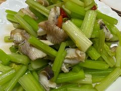-超越海鲜屋(飞龙物业店)