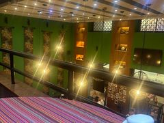 -香巴拉云南餐厅(华莱坞店)