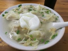 -胖子馄饨坊(天目大厦东南)