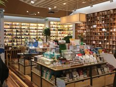 -猫的天空之城概念书店(印象城购物中心店)