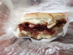 -清真马乐贝腊牛肉蛋黄菜夹馍(马蓉洒金桥店)
