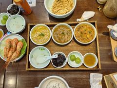-蟹上黄·蟹黄面·江南糖水(人民广场店)