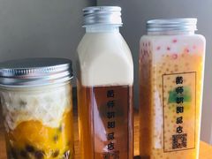 杨枝甘露-黄师奶甜品店