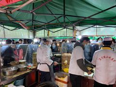 自助取餐区-清真老马家国华牛奶鸡蛋醪糟(正宁路店)