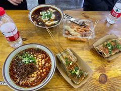 -八一路好吃街(雨田商务大厦店)