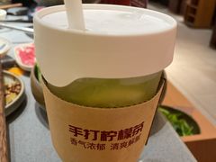 手打柠檬茶-巴奴毛肚火锅(悠唐购物中心店)