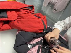 -福奈特洗衣洗鞋(宝华广场店)