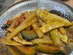 东北压锅大丰收-小木屋拌饭(西安万象天地店)