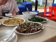 -红月湾海鲜饭店•沙滩海景(双月湾店)
