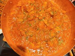 铜锅油焖鸡-Ameigo梅果·云贵川bistro(长宁来福士店)