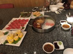 辉哥海鲜火锅(虹桥路店)-辉哥火锅(虹桥路店)