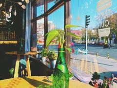 -ZING COFFEE 镜咖啡