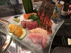 剌身盛合-響日本燒肉