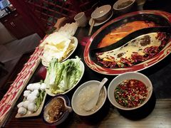 -在蜀里·一米肥牛老火锅(黄埔店)