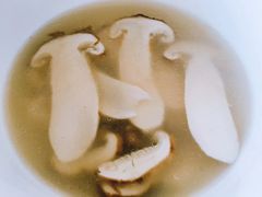 -东巴谷野生菌火锅餐厅
