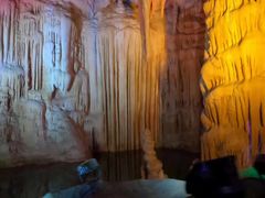 -泰安地下龙宫景区