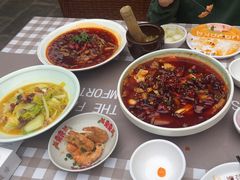 -嫩芽 ·地道重庆菜(十八梯露台夜景店)