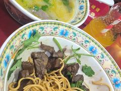 -金杨拉面王小吃面馆·牛三宝面·红烧牛肉粉