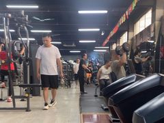 -星动力健身俱乐部(新塘店)