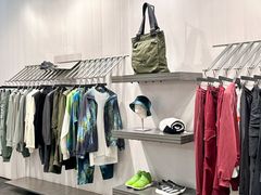 -首创奥特莱斯(西安店)