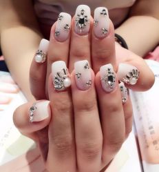 染指坊-染指坊日式美甲美睫设计中心