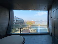 -上海滴水湖皇冠假日酒店
