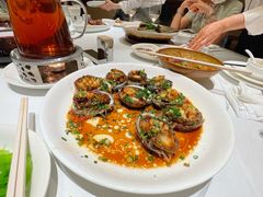 蒜蓉粉丝蒸鲍鱼-荣兴酒家(徐家汇店)