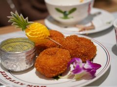 脆嫩的金钱虾饼-芽笼芽笼新加坡餐厅(环球港店)