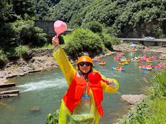 -安吉龙王山峡谷漂流