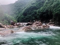 -安吉龙王山峡谷漂流