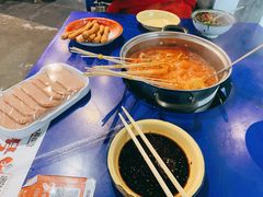 -马路边边串串香(苗栗路店)