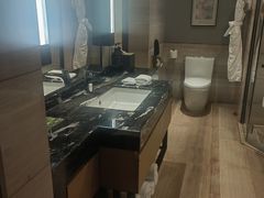 -天津梅江中心皇冠假日酒店
