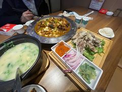 -俭寨大盘鸡·手抓肉·烧烤新疆菜(乌苏路店)