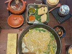 -银米·云南传统过桥米线(双廊黑金冠店)