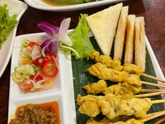 -Dang restaurant (patong phuket)