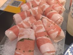 内蒙特色沙葱羊肉卷（半米）-京悦南门涮羊肉·羊蝎子火锅(田林路店)