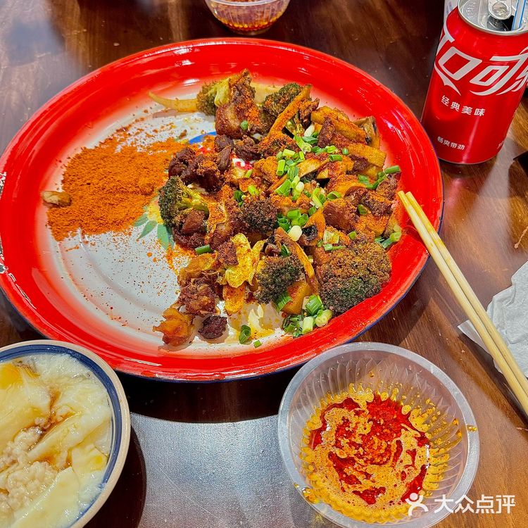 成都宽窄巷子这边很火的甜不辣🔥