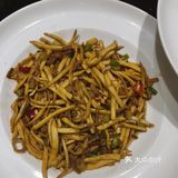 晚上人很多，菜品价格非常公道