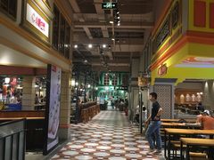 大堂-大食代美食广场(上海中心店)