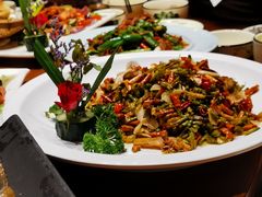 -老滇山寨•云南特色菜•地方菜•民族风情歌舞表演(金碧店)