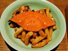 梭子蟹炒年糕-弄堂里·寻味杭州(湖滨银泰in77C区店)