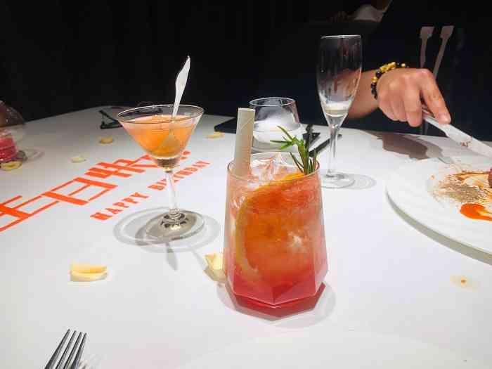 王品牛排(吾悦国际广场店)-"[薄荷]环境:很安静,新装修比之前的大.