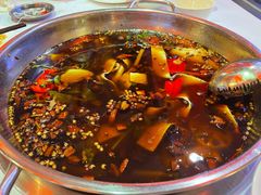 特色红油锅-川道拐耗儿鱼(置信路店)