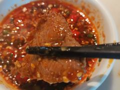 -左庭右院鲜牛肉火锅(浦江欢乐颂店)