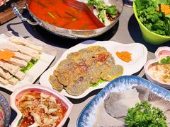 -伴山牛贵州黄牛肉火锅·苗疆非遗艺术餐厅(上海首店)