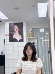 -米娜护肤造型