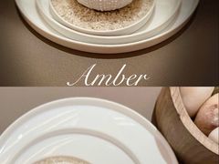 金箔鱼子酱海胆-Amber(置地文华东方酒店)